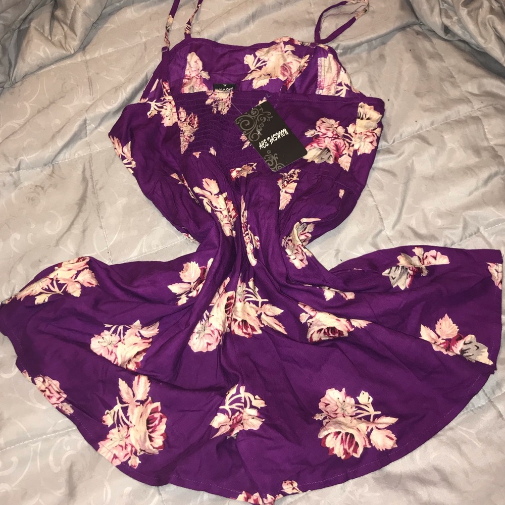 One piece romper - Picture 2 of 4